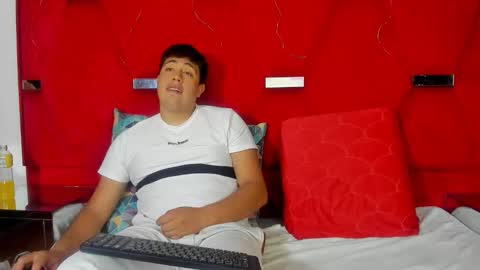 EmmaAndDemon online show from 01/16/26, 03:27