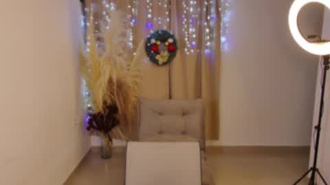 Emma online show from 12/21/24, 06:09