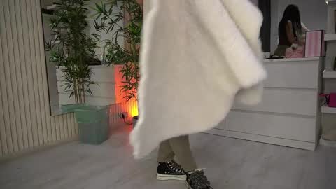 Snapshot of emmablanco chatting on 04/06/26, 05:08 emmablanco online show from 04/06/26, 05:08