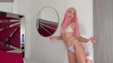 Emma  online show from 10/16/25, 06:31