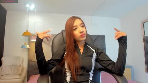 Emma  online show from 11/09/25, 05:44