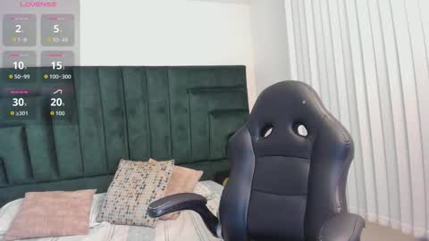 Emma  online show from 11/13/25, 05:56