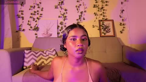 Emma online show from 10/30/25, 02:35