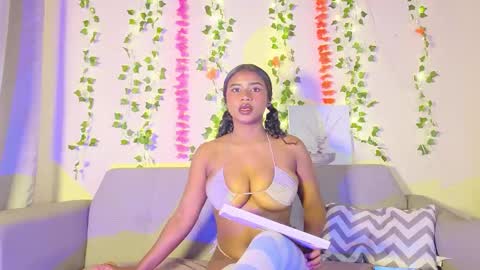 Emma online show from 11/28/25, 03:04