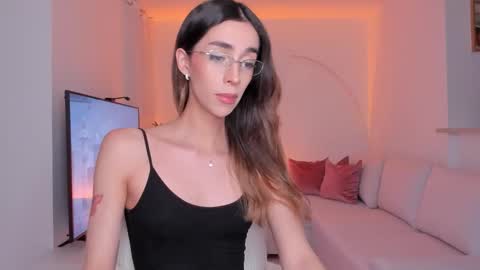 Emma voger online show from 09/12/25, 02:11