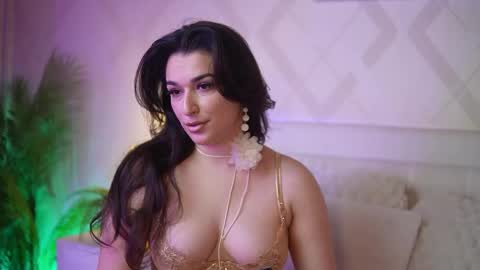 Snapshot of emmadallas chatting on 03/22/26, 06:44 Emma online show from 03/22/26, 06:44