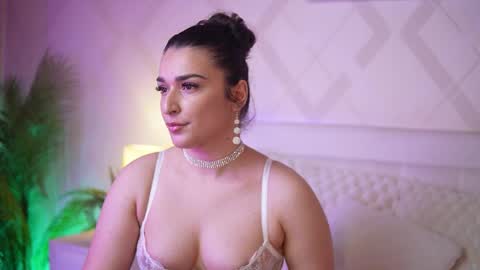 Snapshot of emmadallas chatting on 03/28/26, 07:13 Emma online show from 03/28/26, 07:13