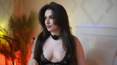 Snapshot of emmadallas chatting on 04/14/26, 07:31 Emma online show from 04/14/26, 07:31