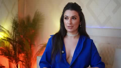 Snapshot of emmadallas chatting on 04/15/26, 05:20 Emma online show from 04/15/26, 05:20