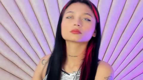           online show from 10/01/25, 12:11