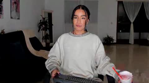 valentina online show from 01/12/25, 07:43