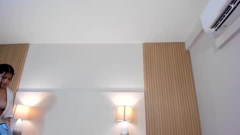 Snapshot of emmaespencer chatting on 02/21/26, 11:11 emmaespencer online show from 02/21/26, 11:11