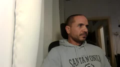 Snapshot of emmagold123 chatting on 01/09/25, 04:39 Ariel online show from 01/09/25, 04:39