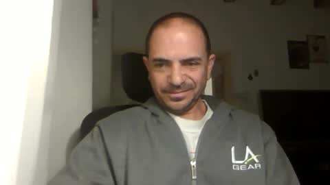 Ariel online show from 03/06/25, 03:46