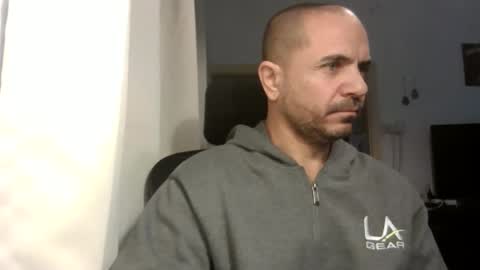 Ariel online show from 02/14/26, 06:32