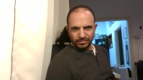 Ariel online show from 02/17/26, 06:58