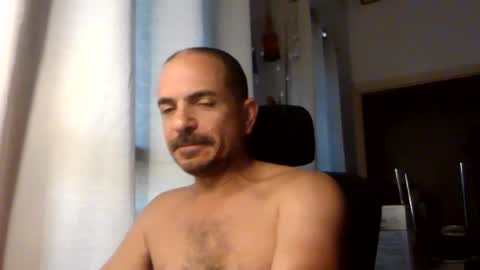 Ariel online show from 07/03/26, 06:09