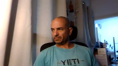 Ariel online show from 07/08/26, 04:06