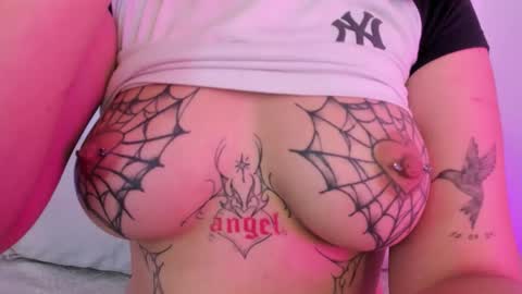 emmajohanson online show from 02/17/26, 07:09