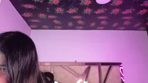 Snapshot of emmalee_a chatting on 12/28/24, 10:58 Emma online show from 12/28/24, 10:58