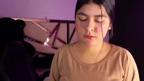 Snapshot of emmalee_a chatting on 01/27/25, 10:38 Emma online show from 01/27/25, 10:38