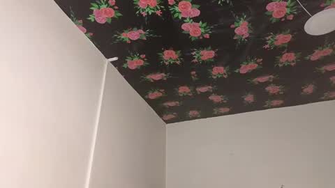 Snapshot of emmalee_a chatting on 02/07/25, 10:29 Emma online show from 02/07/25, 10:29