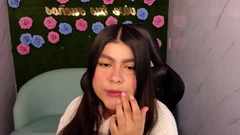 Snapshot of emmalee_a chatting on 02/13/25, 10:55 Emma online show from 02/13/25, 10:55