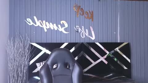 Snapshot of emmalee_a chatting on 02/27/25, 10:48 Emma online show from 02/27/25, 10:48