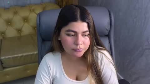 Snapshot of emmalee_a chatting on 03/05/25, 04:46 Emma online show from 03/05/25, 04:46