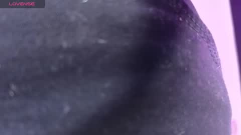 Snapshot of emmalee_a chatting on 03/07/25, 10:35 Emma online show from 03/07/25, 10:35