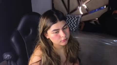 Snapshot of emmalee_a chatting on 03/08/25, 01:47 Emma online show from 03/08/25, 01:47