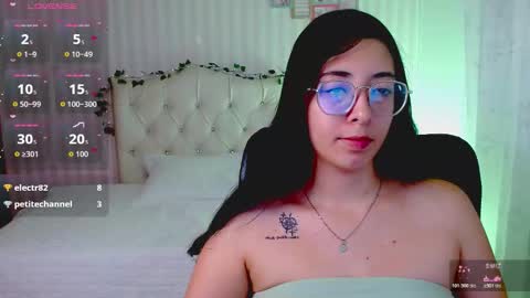 Emmas Room online show from 02/25/26, 01:15