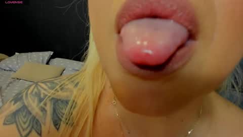 Emma online show from 01/27/25, 12:01