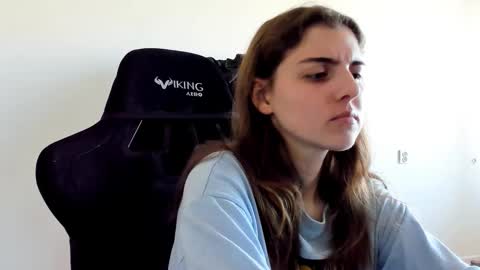 Emma online show from 09/29/25, 10:09