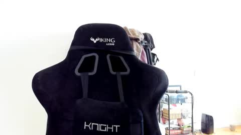 Emma online show from 10/11/25, 10:25