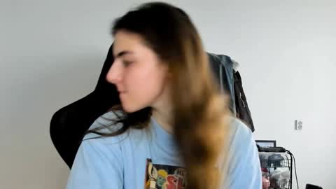 Snapshot of emmamon chatting on 12/03/25, 10:35 Emma online show from 12/03/25, 10:35