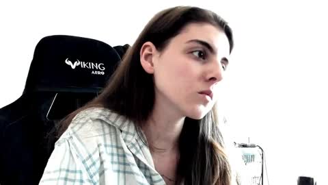 Snapshot of emmamon chatting on 03/21/26, 02:53 Emma online show from 03/21/26, 02:53