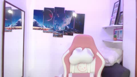 Emma  online show from 01/14/25, 12:54