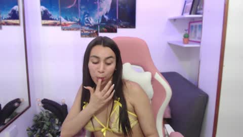 Emma  online show from 02/04/25, 01:45