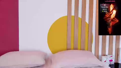 emmanaughty_ online show from 09/24/25, 10:02