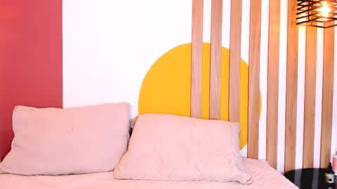 emmanaughty_ online show from 10/11/25, 10:19