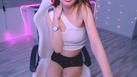 Emma online show from 02/17/26, 06:10