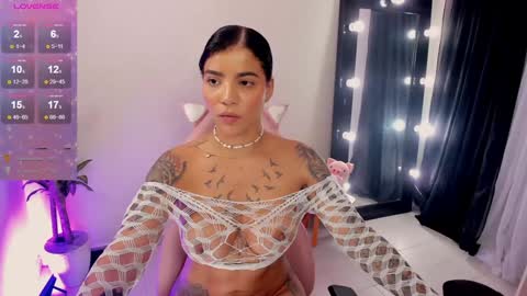 Emma Russell online show from 01/31/25, 07:18