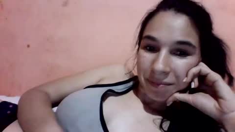 Snapshot of emmaryve chatting on 02/15/26, 05:53 Emma online show from 02/15/26, 05:53