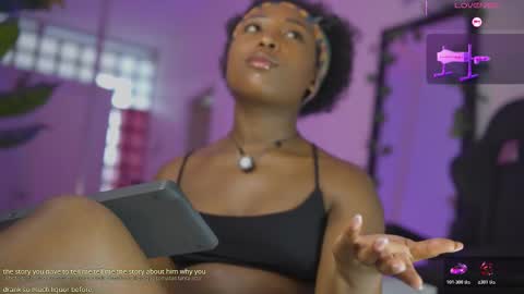 Snapshot of emmasanzoficial chatting on 02/27/26, 12:05 Sara online show from 02/27/26, 12:05