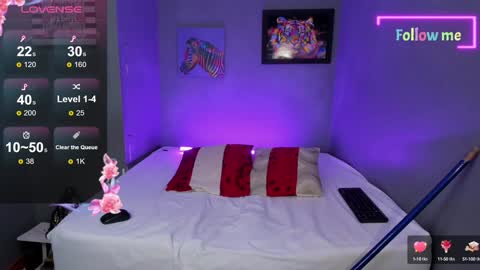 Snapshot of emmasmith06 chatting on 01/15/25, 02:27 Emma online show from 01/15/25, 02:27