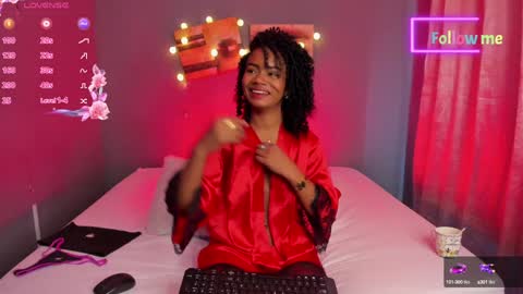 Snapshot of emmasmith06 chatting on 01/15/25, 08:16 Emma online show from 01/15/25, 08:16