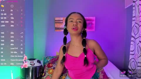 Snapshot of emmasmith06 chatting on 10/03/25, 05:43 Emma online show from 10/03/25, 05:43