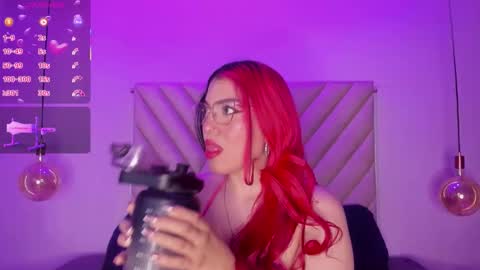 Emma online show from 11/03/25, 02:24