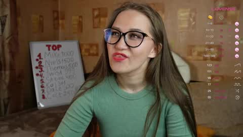 Mia online show from 03/08/25, 12:41